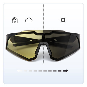 Gafas de Ciclismo Fotocromáticas con Montura Completa, Anti Luz Azul, 100% Protección UV, Multifuncionales para Deportes al Aire Libre - Product Image 1