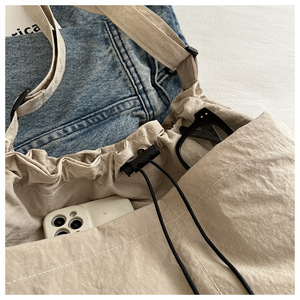 Vendita calda su misura in Nylon con coulisse <span class=keywords><strong>borsa</strong></span> a secchiello da esterno Casual a <span class=keywords><strong>tracolla</strong></span> <span class=keywords><strong>grande</strong></span> <span class=keywords><strong>borsa</strong></span> da donna - Product Image 5