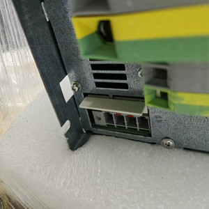 6SE7022-7EP60-Z Z=G91+C43 ไดรฟ์ DC/AC สำหรับระบบอัตโนมัติทางอุตสาหกรรม โครงสร้างอะลูมิเนียมและพลาสติก - Product Image 4