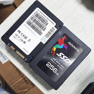 ไดรฟ์โซลิดสเตทความเร็วสูงมือสอง ขนาด 2.5 นิ้ว SATA 3.0 6GB/s สำหรับพีซี ความจุ 240GB 256GB สำหรับใช้งานกับแล็ปท็อป - Product Image 1