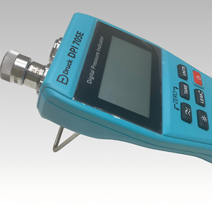 Manómetro Druck DPI705E-1-13G, Indicador de 20 bar, Precisión del 0.1% FSD, 1/8"F o NPT - Product Image 3