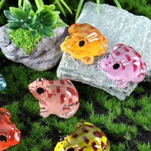 Accessoires en résine grenouille lumineuse les plus vendus, ornements en résine animaux simulés, modèle en résine qui brille dans le noir pour la décoration - Product Image 2