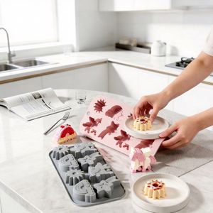 Moule à glace en silicone licorne arc-en-ciel, idéal pour la cuisson de chocolats, bonbons gélifiés, gâteaux et biscuits - Product Image 4