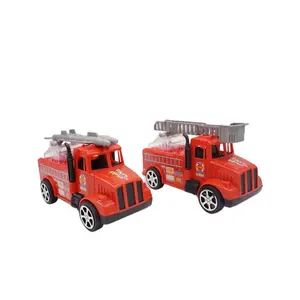 Usine Shantou directement camion de pompiers en fil de traction en plastique avec jouet de bonbons légers pour garçon beau cadeau pour les enfants