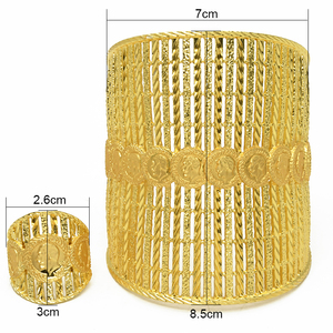 طقم مجوهرات فاخر نسائي ذهبي عريض: أساور وخواتم هندية مخصصة للبيع بالجملة، مجوهرات راقية للمناسبات وعروض الزواج - Product Image 6