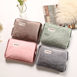 Bolsa de <span class=keywords><strong>agua</strong></span> <span class=keywords><strong>caliente</strong></span> eléctrica de PVC, botella de <span class=keywords><strong>agua</strong></span> <span class=keywords><strong>caliente</strong></span> con piel de conejo, bolsillo cálido y cómodo que se puede poner en las manos, nuevo diseño - Product Image 2