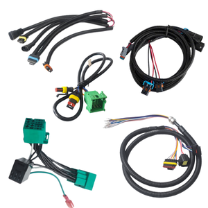 Maßgefertigter Autoradio-Kabelbaum mit TYCO AMP-Steckern 18 AWG für Audiosystem-Installation - Product Image 1