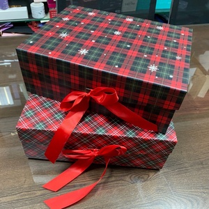 Cajas de Regalo Plegables de Navidad con Diseño de Copo de Nieve y Santa Claus, Ecológicas, Impresas Personalizadas, Disponibles en Stock - Product Image 5