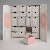 Boîte d'emballage cadeau de beauté faite à la main avec logo personnalisé en gros 25 jours de maquillage calendrier de l'avent papier d'art mat pour stratification et gaufrage
