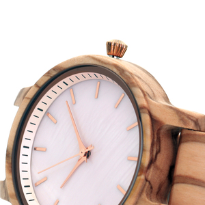 Montre en bois naturel Olive cadran coquille montre à breloque de mode bon marché pour femmes accepter la personnalisation - Product Image 4