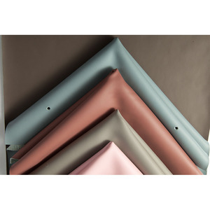 Cuero sintético PU diseño personalizado respetuoso con el medio ambiente nueva tela de campo de pista resistente a las manchas antienvejecimiento para uso decorativo bolsas sofás - Product Image 2