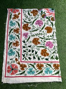 Couverture en tissu Suzani brodé de fleurs en coton ouzbek drap de lit couvre-lit pour la décoration intérieure - Product Image 3