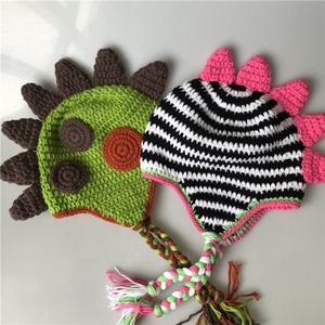 Cappellino con paraorecchie imbottino - Bambini - Abbigliamento - d... | su