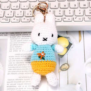 Porte-clés Lapin au Crochet Fait Main <span class=keywords><strong>Melanie</strong></span>, Pendentif Lapin Tricoté Arc-en-ciel Personnalisable, Vente en Gros Style Animal - Product Image 5