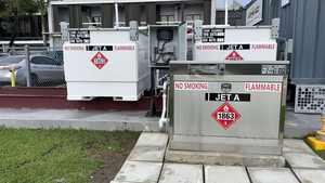 Réservoir de stockage portable Sumac à double paroi autoportant en acier au carbone 1000L 4500L pour le ravitaillement en diesel, Jet A1 et essence, avec pompe pour produits pétroliers liquides (POL) - Product Image 5