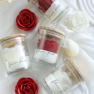 Bougie parfumée en gros pour la Saint-Valentin, senteur rose en pleine floraison, bougie parfumée florale <span class=keywords><strong>orientale</strong></span> romantique avec couvercle en bois pour la décoration intérieure - Product Image 4