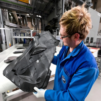 Four d'autoclavage industriel pour matériaux composites, destiné aux pièces de drones et de yachts en fibre de carbone