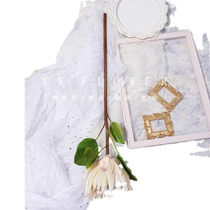 Fiori Artificiali a Stelo Singolo Simulati, Composizioni Floreali Artigianali di Alta Qualità per Matrimoni, Allestimento di Sale Nuziali - Product Image 5