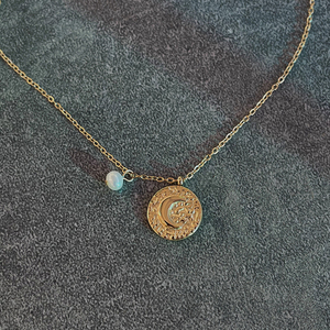 <span class=keywords><strong>Collana</strong></span> con luna di perle moneta martellata Full Karma Circle New Crescent Moon Phase medaglione ciondolo catena delicata in acciaio inossidabile - Product Image 4