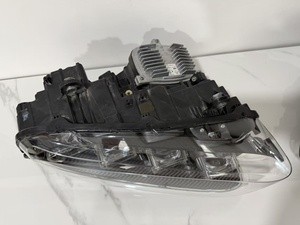 CARBON-SCHEINWERFER für <span class=keywords><strong>BUGATTI</strong></span> CHIRON 2015 - <span class=keywords><strong>2022</strong></span> - Product Image 5