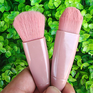 Juego de brochas de maquillaje de 5 piezas, portátil, incluye un espejo de maquillaje, brocha para polvos, brocha para base, brocha para sombra de ojos y otras brochas de maquillaje. - Product Image 4