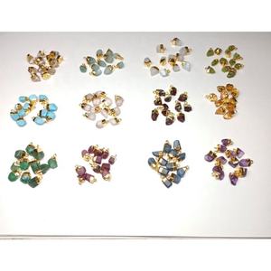 Colgantes de Piedras Naturales de Nacimiento de Alta Calidad, Crudas, Pequeñas, con Efecto Curativo, Bañadas en Oro, con Juego de Colores, Tamaños de 7mm a 12mm - Product Image 1