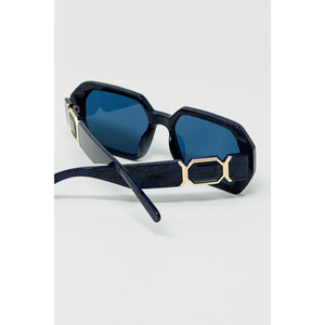 Lunettes de soleil en forme de diamant noires avec verres bleu foncé - Product Image 2