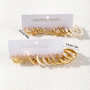 Bijoux fantaisie, boucles d'oreilles créoles plaquées or, serties de fausses perles, pour femmes, à porter tous les jours, 12 paires - Product Image 5