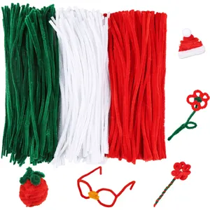 DIY手工制作白色红色和绿色管道清洁器雪尼尔茎圣诞管道清洁器工艺
