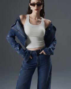 Ensemble de costume en jean pour femmes délavé foncé tenue deux pièces minimaliste pour le travail ou une tenue quotidienne OEM ODM Logo personnalisé + couleurs + design - Product Image 1