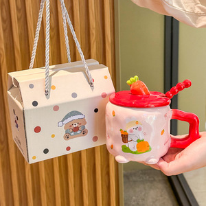 Taza de cerámica de conejo de rábano lindo Lelyi con tapa y cuchara diseño de dibujos animados taza de pareja para regalo de cumpleaños de un amigo - Product Image 3