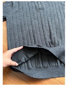Camiseta de Manga Corta con Cuello Redondo, Textura Jacquard de Canalé Vertical, Estilo Lujoso y Ligero, Corte Regular, Unisex, MOQ Bajo, Personalizable - Product Image 6