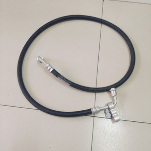 ท่อแอร์ฮุนได รุ่น 11N6-91110 สำหรับรถขุด R215L R320-7 210-7A - Product Image 1