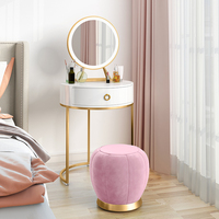 Coiffeuse scandinave moderne avec miroir éclairé, écologique, réglable et peu encombrante pour chambre/appartement
