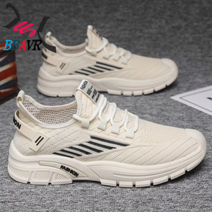 Zapatillas de running ligeras de malla para hombre al por mayor con parte superior transpirable, logotipo personalizado y cierre con cordones para deportes de primavera, verano y otoño - Product Image 6