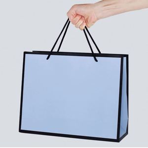 Sacs en papier cadeau modernes de luxe, impression UV, logo personnalisé, différentes couleurs, sacs de shopping en gros avec poignée pour les petites entreprises - Product Image 2