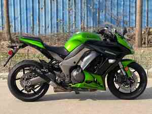 <span class=keywords><strong>Kawasaki</strong></span> Z1000 SX : <span class=keywords><strong>Moto</strong></span> Sportive Haute Performance avec Vitesse Maximale de 80 km/h – Motos d'Occasion à Essence - Product Image 3