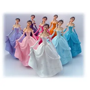 Resin Quinceanera Dolls