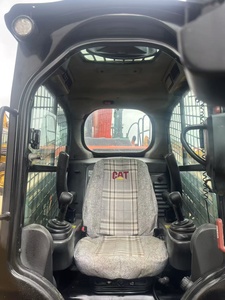 Cargadora de Ruedas CAT 246D de 74 HP con Motor de 4000 KG para Manejo de Materiales en Obras de Construcción - Product Image 6