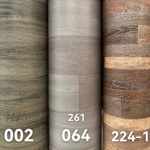 Rouleau de carreaux de sol en vinyle PVC épais imperméable à l'eau autocollant de planche de <span class=keywords><strong>bois</strong></span> pour la maison ou l'appartement bricolage facile <span class=keywords><strong>plancher</strong></span> amovible auto-adhésif - Product Image 1