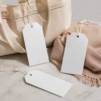 Étiquettes volantes personnalisées blanches pour la vente au détail, étiquettes de vêtements en papier blanc, cartes et ficelles pour la vente en gros de vêtements en vrac