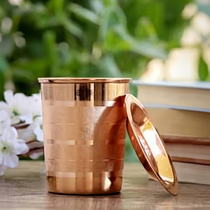 Vaso de Cobre con Tapa, Metal Chapado en Oro Sólido, Diseño Minimalista, Vajilla para Bebidas - Product Image 1
