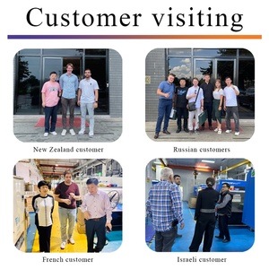 การฉีดขึ้นรูปพลาสติกชนิดทนแรงกระแทกสูงสำหรับตัวเรือนวิทยุรักษาความปลอดภัย ป้องกันฝุ่น ทดสอบการตกจากความสูง 1.5 เมตร ผลิตจำนวนน้อยแบบ OEM - Product Image 4