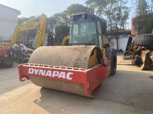 Rouleau compresseur monocylindre d'occasion Dynapac CA25D/CA251D/CA30D/CA301D avec moteur diesel 110 kW et pompe - Product Image 2