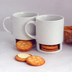 FAMA fabbrica all'ingrosso AB grade custom design white cookie pocket mug <span class=keywords><strong>tazza</strong></span> da caffè in ceramica con supporto per <span class=keywords><strong>biscotti</strong></span> - Product Image 2