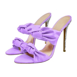 Mules à talons hauts pour femmes personnalisées, à double bride nouée, en satin, pour l'extérieur, printemps-été, avec talon fin et paillettes - Product Image 5