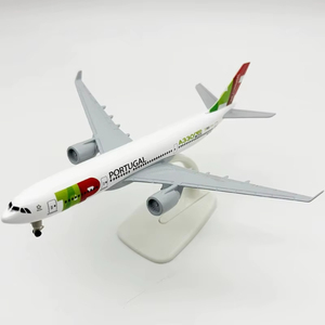 Modellino in Metallo Pressofuso di Aereo Airbus A330 TAP Air Portugal da 20cm con Carrelli di Atterraggio per Collezionisti - Product Image 2