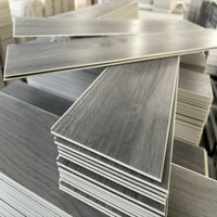 Günstige Wasserdichte Interlock-Rigid-Core Luxus-Vinylplanken Klick-Vinylboden SPC-Bodenbelag 4mm PVC Klicksystem SPC LVP Bodenbelag