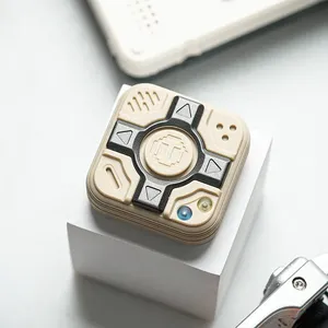 YEDC Pig Cube EDC ของเล่นหมุนนิ้วมือทำจากเรซิ่นซิลิโคนแม่เหล็ก ดีไซน์เก๋ไก๋ สร้างสรรค์ เป็นมิตรกับสิ่งแวดล้อม ช่วยผ่อนคลาย - Product Image 6