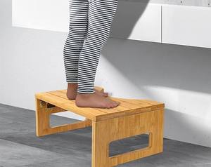 เก้าอี้กระโถนน้ำไม้ไผ่กันน้ำพับได้สำหรับใช้ในห้องน้ำปรับได้พร้อมที่วางเท้ากันลื่น - Product Image 4